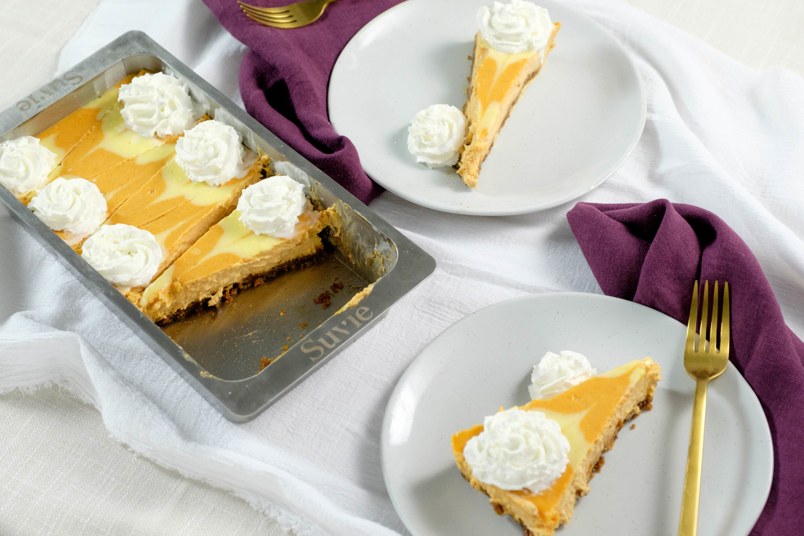 Pumpkin Cheesecake with Gingersnap Crust – Recette Magazine