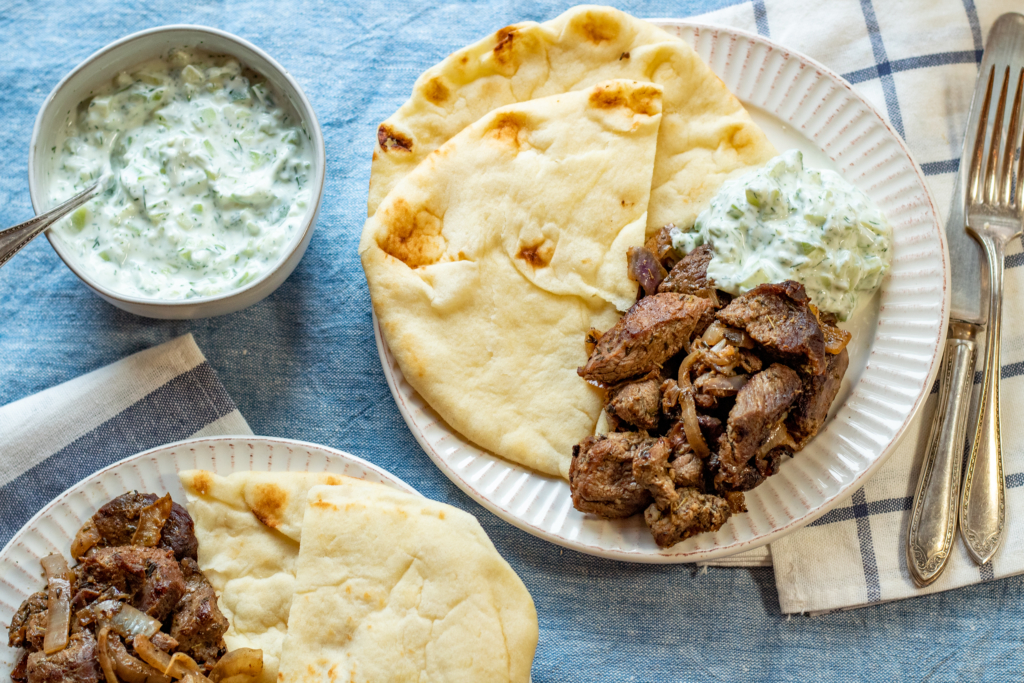 Lamb Souvlaki – Recette Magazine