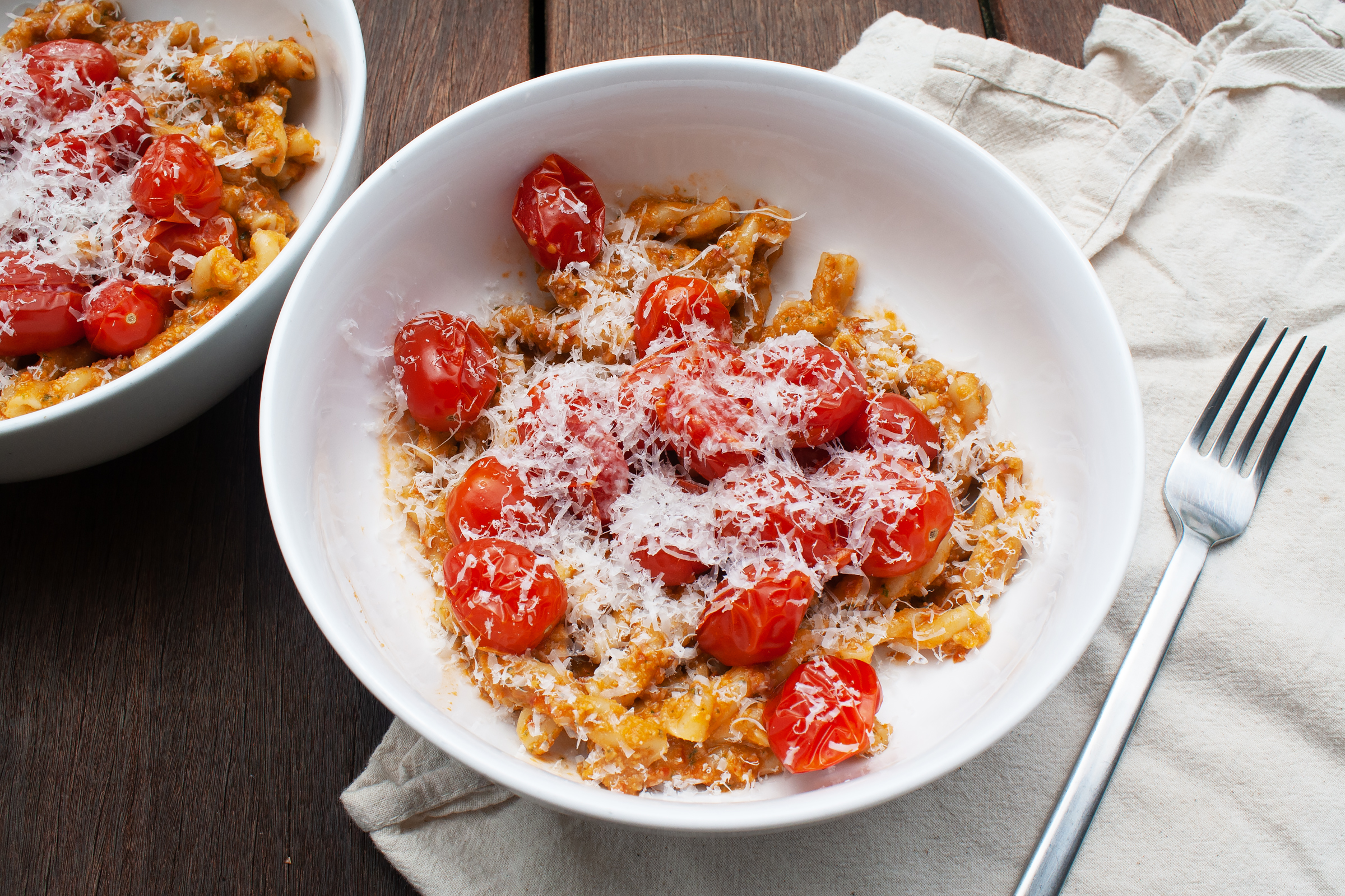 Pesto alla Trapanese with Pasta and Tomatoes – Recette Magazine