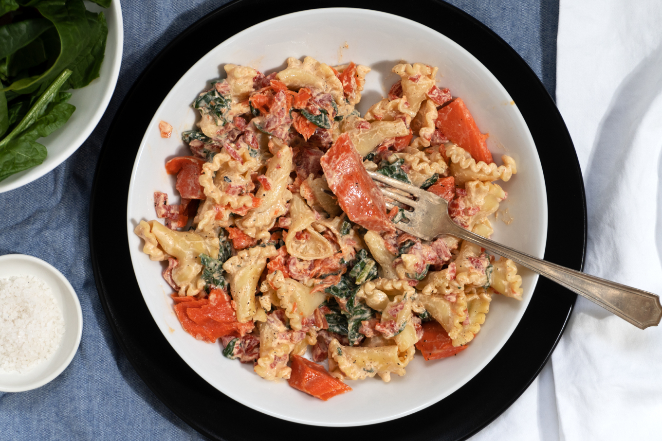 Creamy Red Pepper Salmon – Recette Magazine