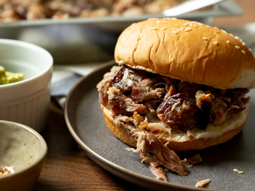 Pulled pork avec rub BBQ cuit sous vide - Viande Suisse