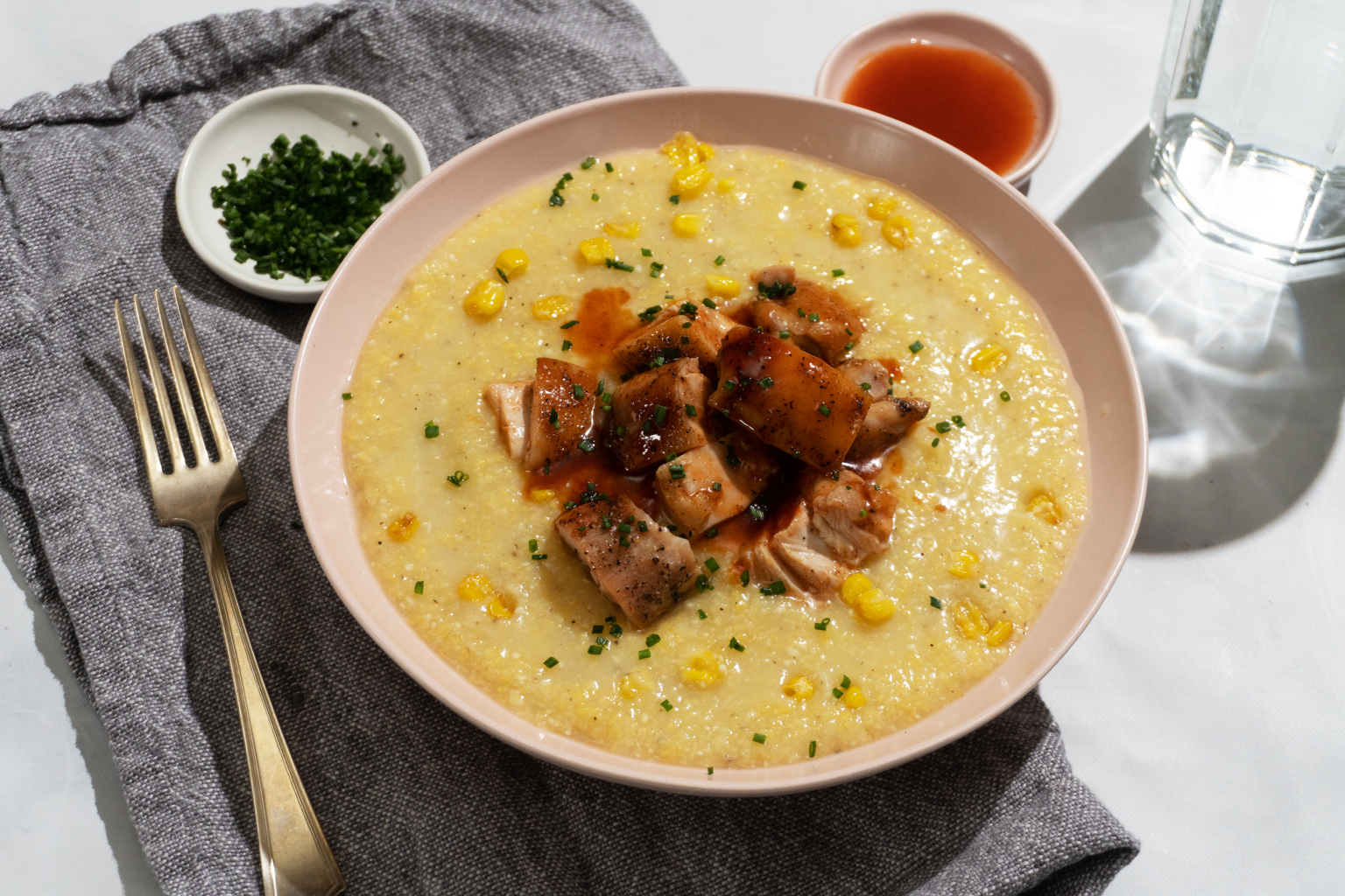 Hot Honey Chicken with Sweet Corn Grits Recette Magazine