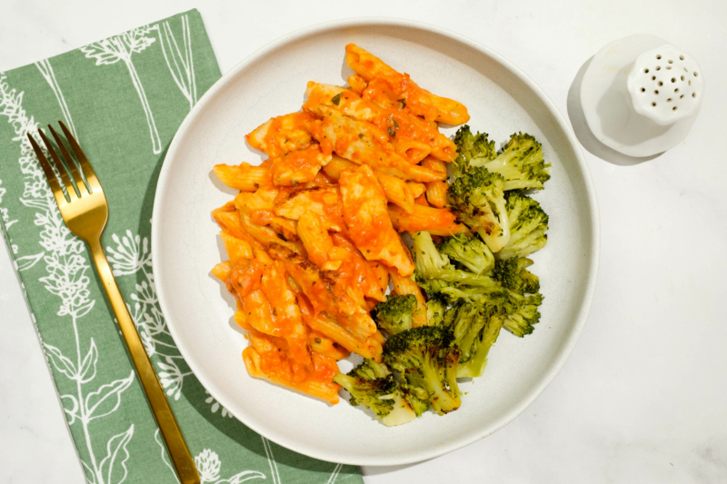 Meal Card Grilled Chicken Penne alla Vodka Recette Magazine
